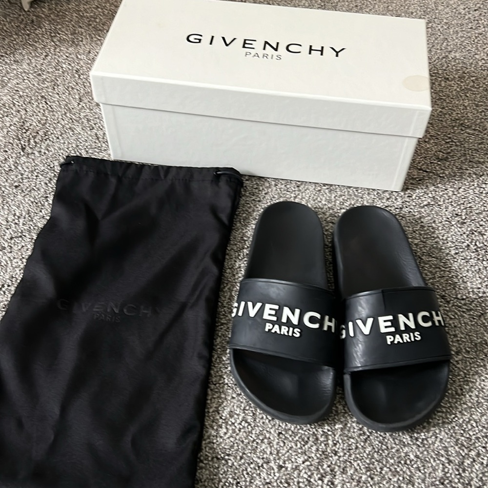 Givenchy Black Slides - Picture 4 of 9